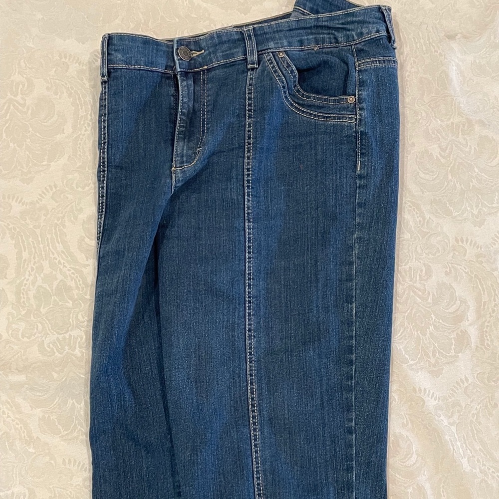 Style & Co crop jeans - Picture 3 of 4